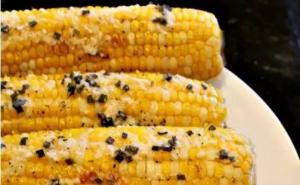 烤熟玉米图片 第4张