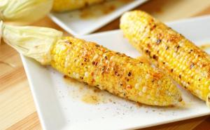 烤熟玉米图片 第3张