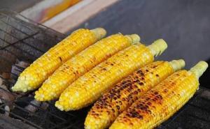 烤熟玉米图片 第6张