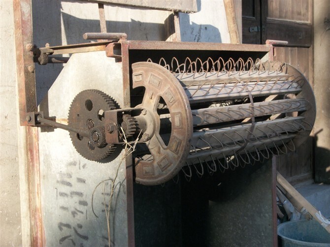 农村打稻谷工具图片 第2张