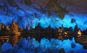 溶洞景观图片
