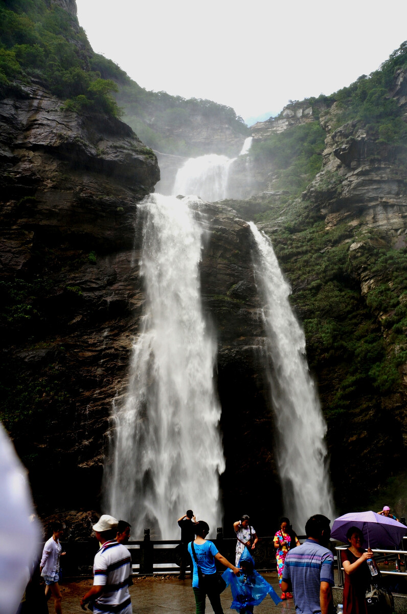 庐山瀑布图片 第1张
