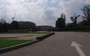 校园道路图片 第3张
