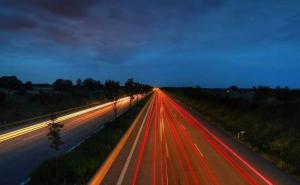 夜晚道路图片 第10张