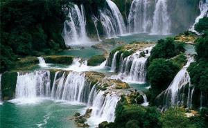 最美瀑布风景图片 第4张