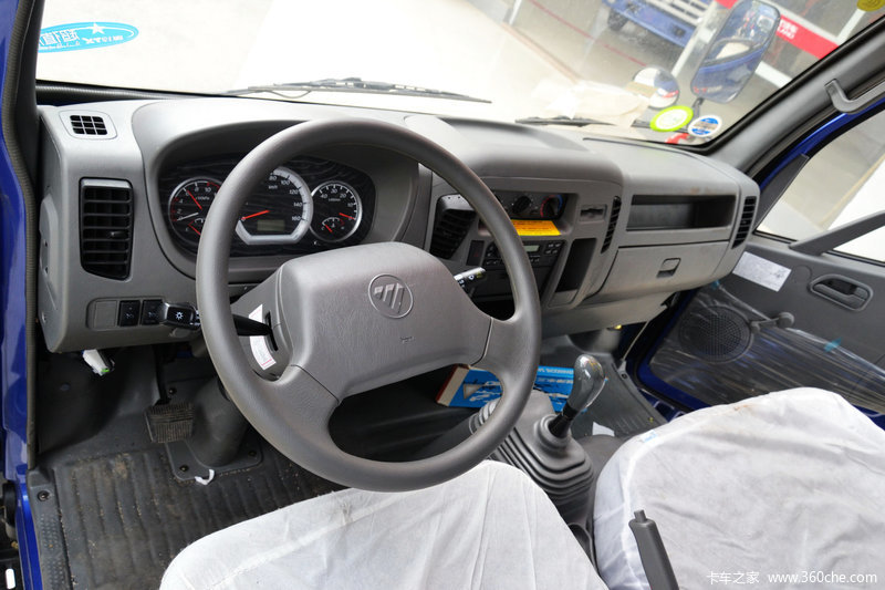大货车内饰图片 第3张