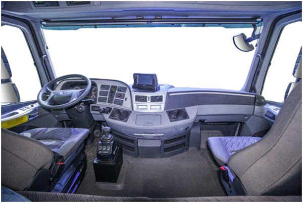 大货车内饰图片 第4张