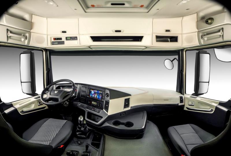 大货车内饰图片 第6张