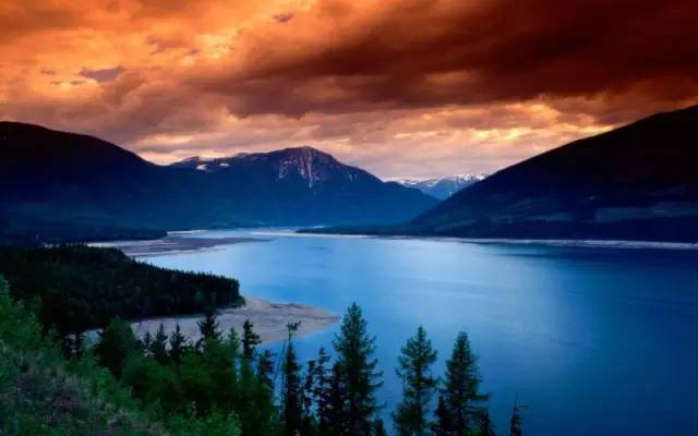 风景优美湖泊图片 第9张