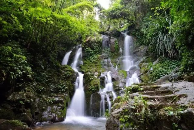 英山仙女瀑布图片 第1张