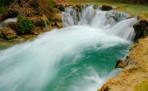 壮观瀑布美景图片 第7张