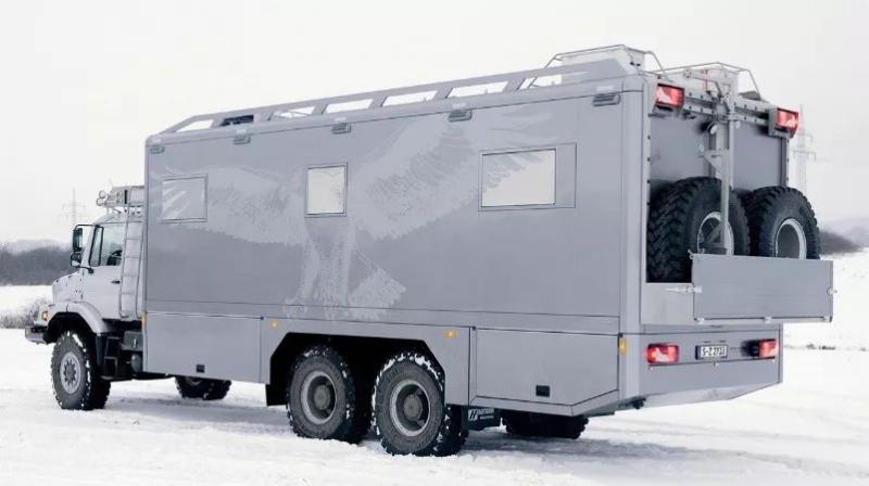 奔驰大货车图片 第2张