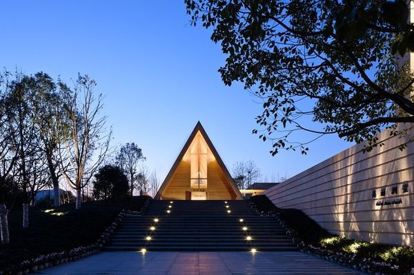 日本三角建筑图片 第2张