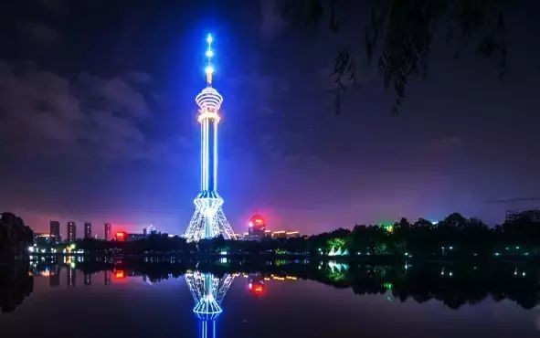 石家庄公园夜景图片 第2张