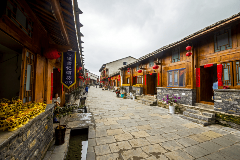 彝族特色建筑图片 第5张