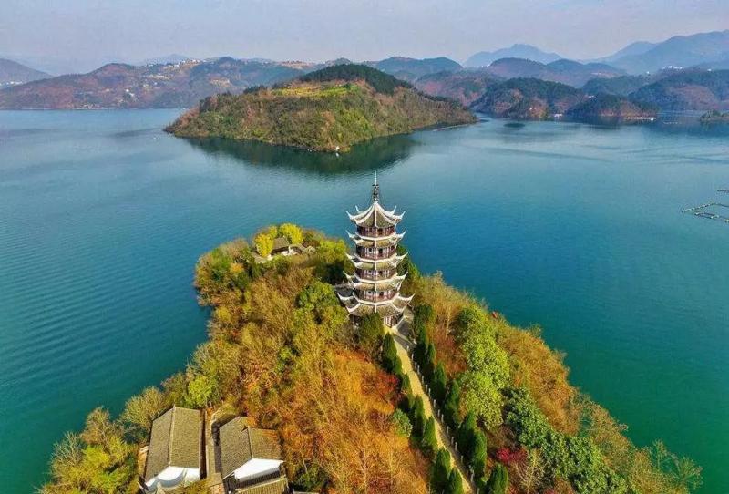 最美湖泊图片 第15张