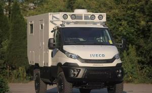 四驱越野房车图片 第2张