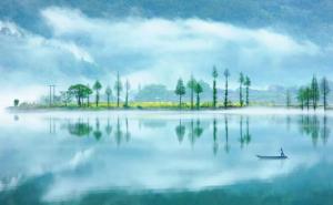 平静湖水图片 第4张