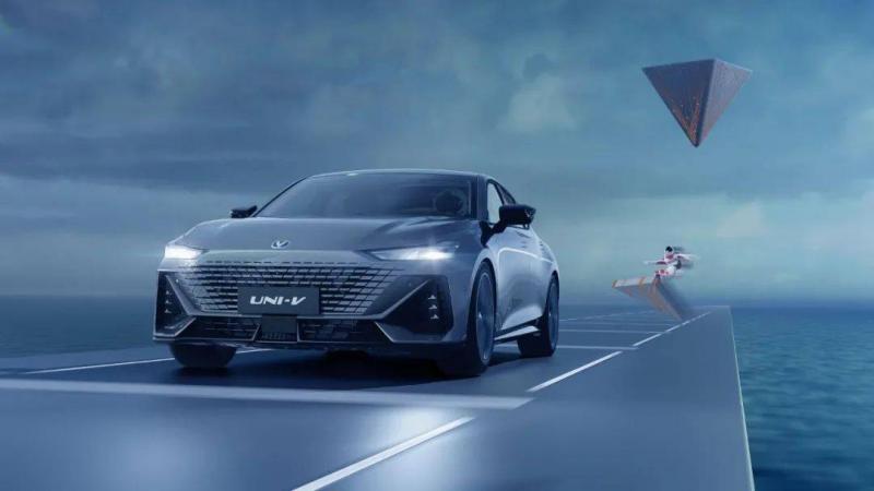 轿车长安UNI-V图片 第7张