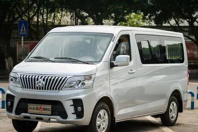 面包车睿行M60图片 第1张
