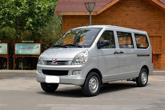 面包车五菱荣光图片 第2张