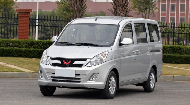 面包车五菱宏光V图片 第1张