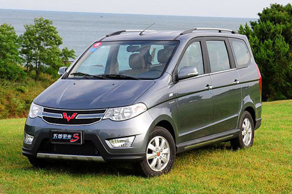 面包车五菱宏光S图片 第8张