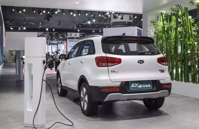 SUV起亚KX3 EV图片 第2张