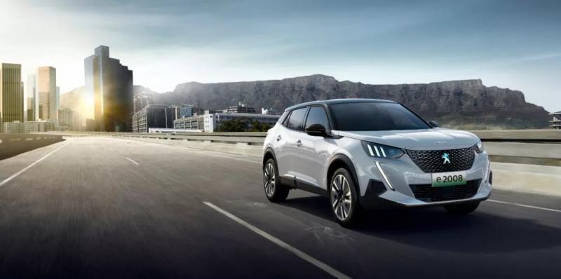 SUV标致e2008图片 第2张