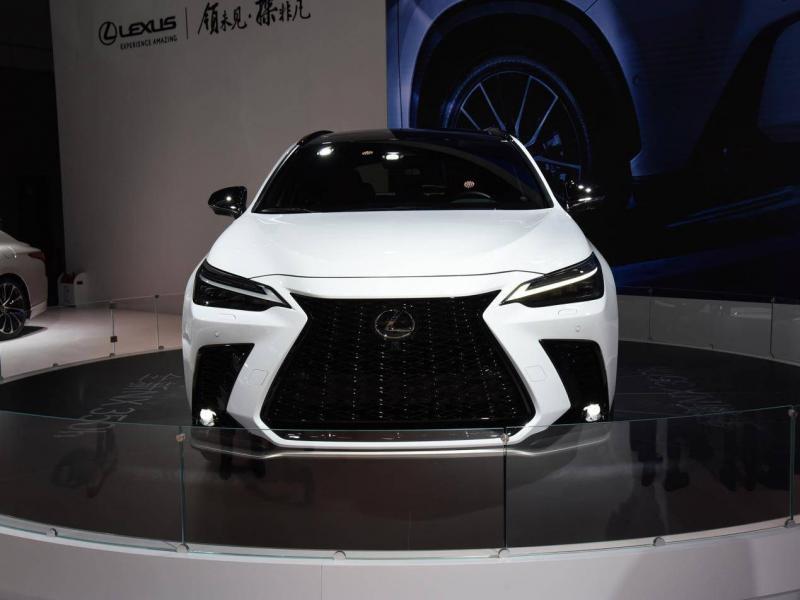 SUV雷克萨斯NX 插电混动图片 第8张