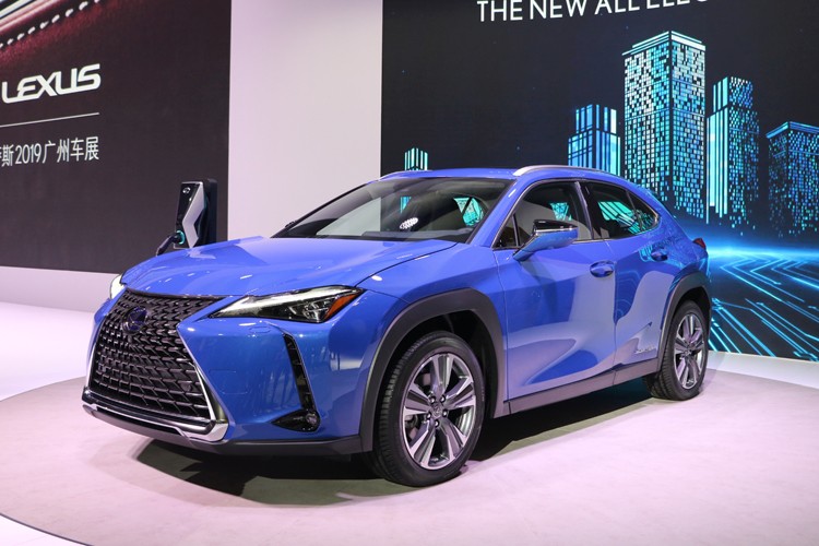 SUV雷克萨斯UX 纯电动图片 第4张