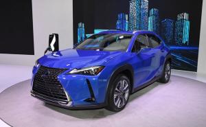 SUV雷克萨斯UX 纯电动图片 第3张