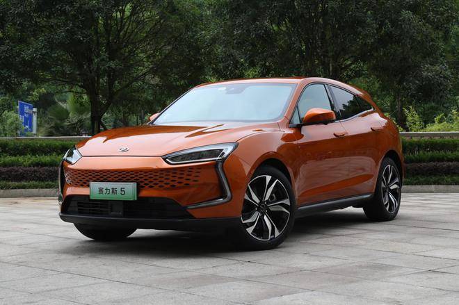 SUV赛力斯SF5图片 第6张