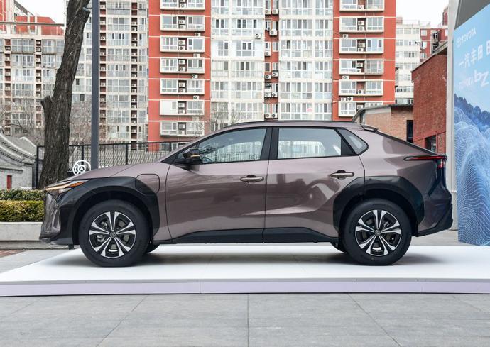 SUV一汽丰田bZ4X图片 第5张