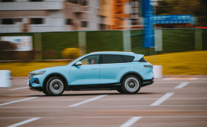 SUV岚图FREE 增程版图片 第2张