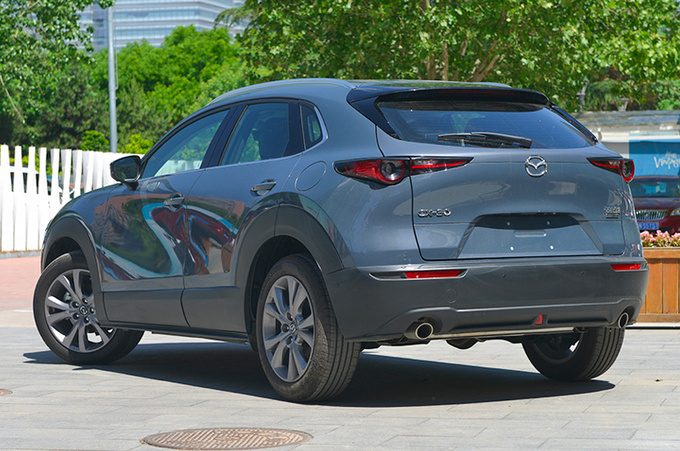 SUV马自达CX-30图片 第4张