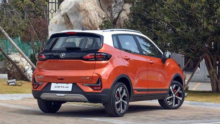 SUV长安CS15图片 第9张