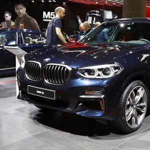 SUV宝马iX3图片 第2张