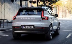 SUV沃尔沃XC40图片