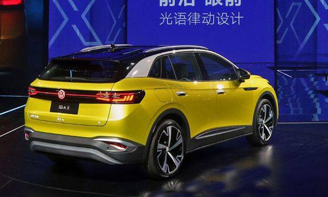 SUVID.4 X图片 第1张