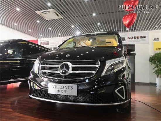 MPV铂驰维努斯图片 第1张