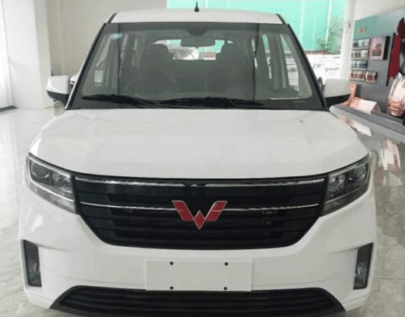 MPV五菱宏光PLUS图片 第2张