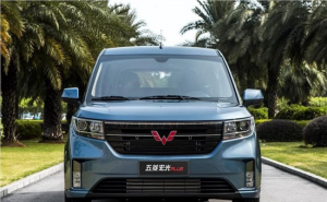 MPV五菱宏光PLUS图片 第4张