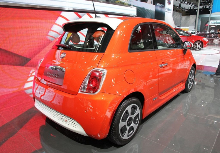 轿车菲亚特500e图片 第4张