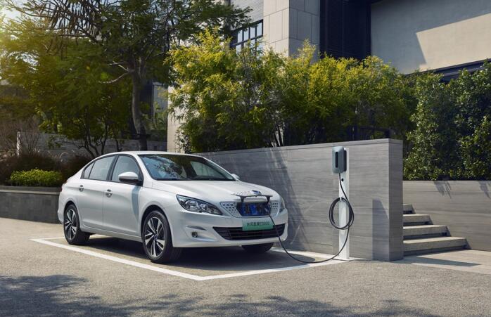 轿车富康ES600图片 第3张