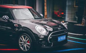 轿车MINI JCW CLUBMAN图片 第2张