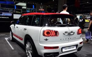 轿车MINI JCW CLUBMAN图片 第4张