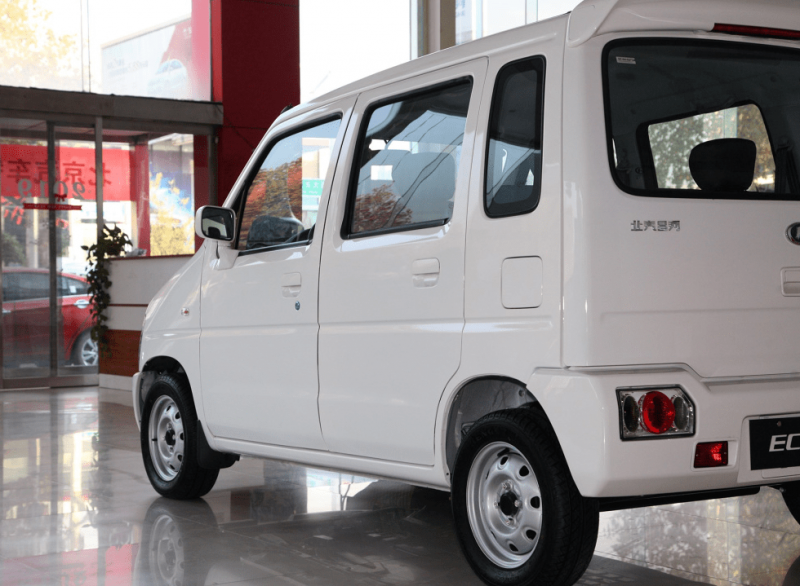 轿车北斗星EC100图片 第3张