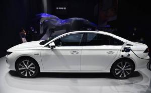 轿车标致508L PHEV图片 第9张