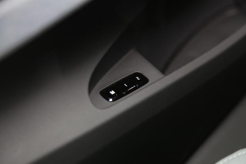 轿车Polestar 2图片 第10张
